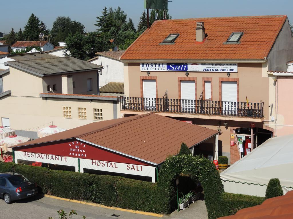 Hostal Sali Pelabravo Exterior foto
