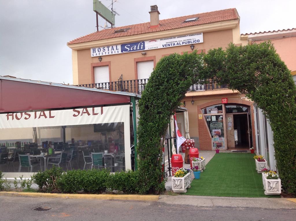 Hostal Sali Pelabravo Exterior foto